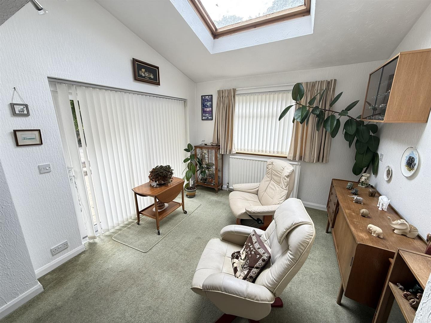 Highlands Close, 